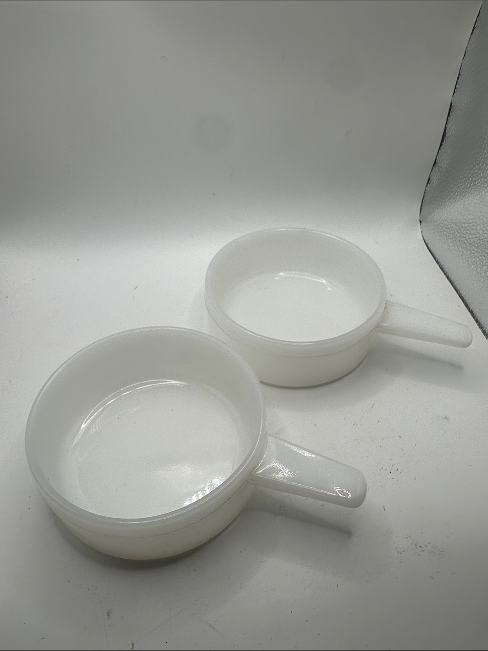 Vintage Ovenware White Handle Serving Bowls - Set of 2